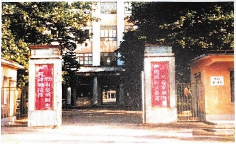 ����鿴����